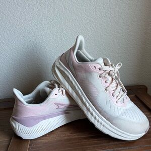 Altra Women's Light Pink and White Athletic Running Shoes